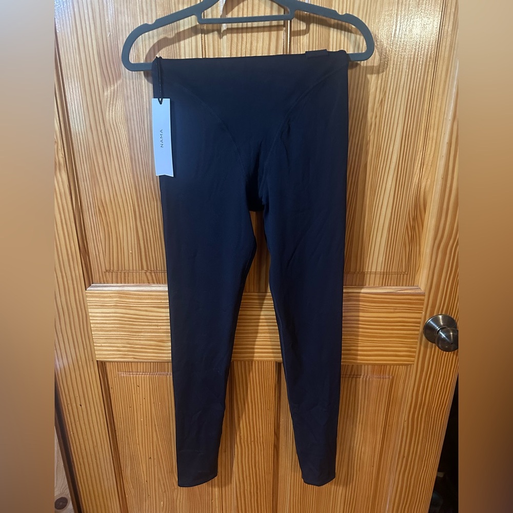 Nama Body Butter Contour Leggings Size Medium Black